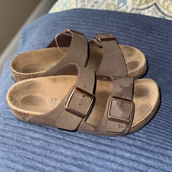 Birkenstock Arizona Kids Birkibuc - Mocha size 33 (USA 2) worn for one vacation - Picture 2 of 7